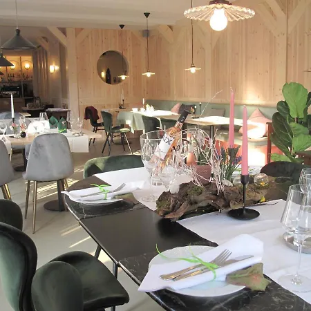 Altstadthotel Eibsen Hotell 5*