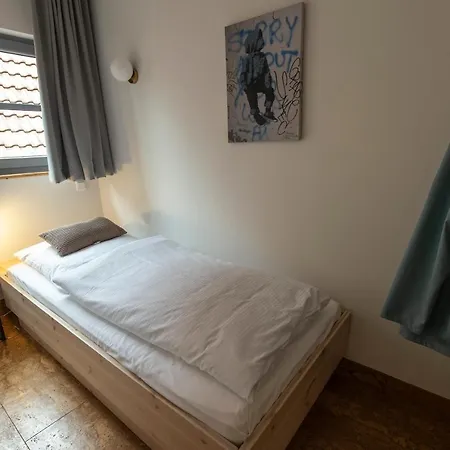 Hotell Altstadthotel Eibsen 5*