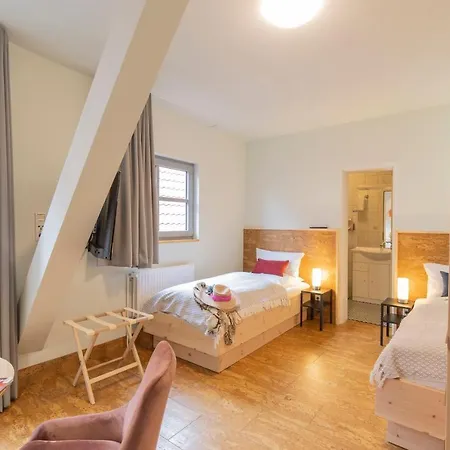 Hotell Altstadthotel Eibsen 5*