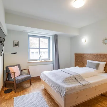 Altstadthotel Eibsen Hotell 5*