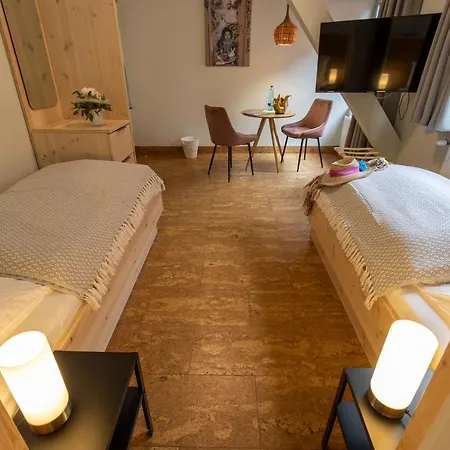 Altstadthotel Eibsen ホテル オッテルンドルフ